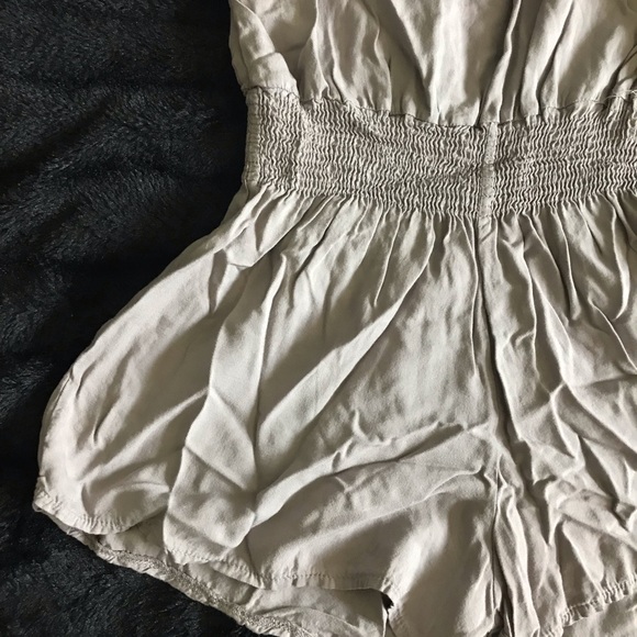 Romper - Picture 3 of 5